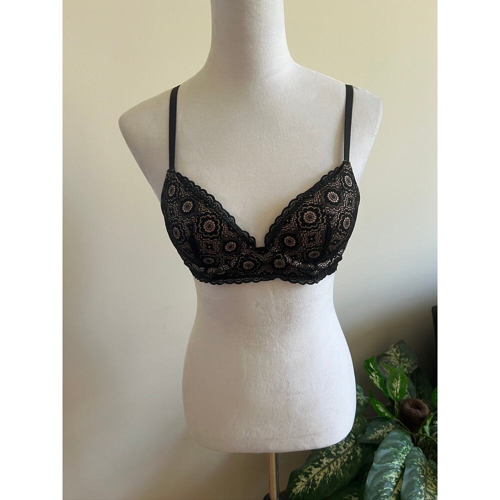 Aerie Black and Nude Lace Bra